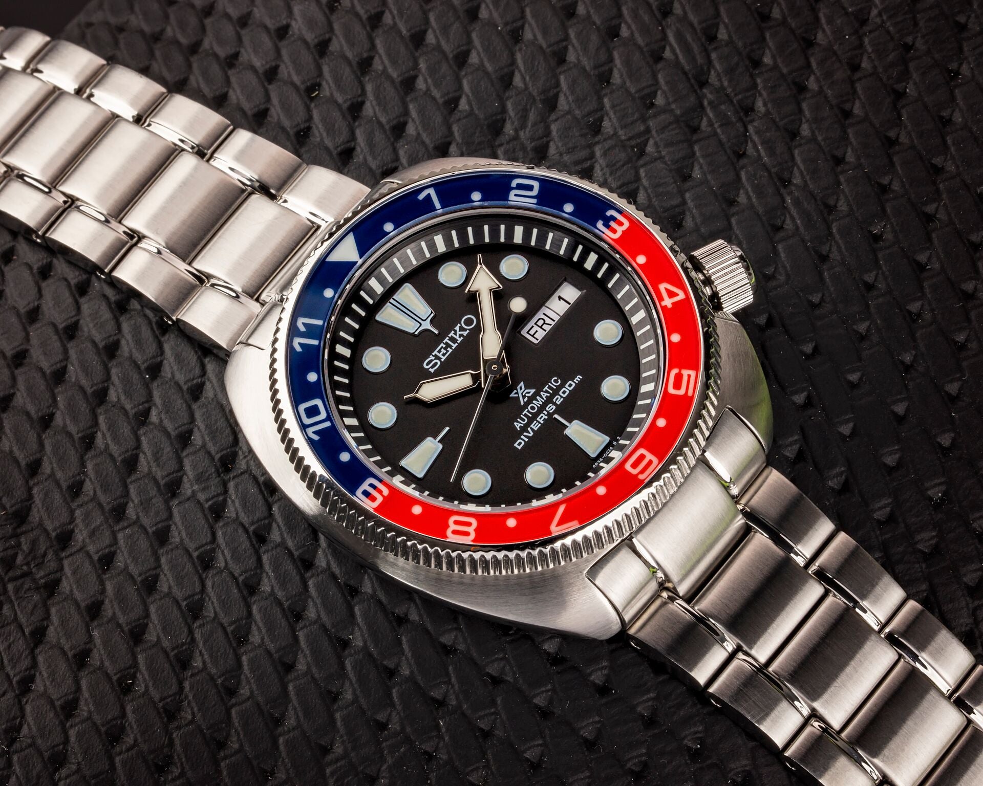 Turtle "12 Hour Style" - Lumed Sapphire "Pepsi" Bezel Insert